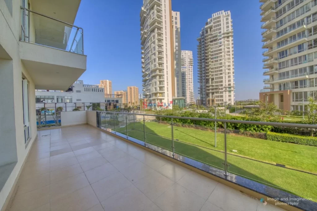 Pioneer Araya in Sector 62, Gurgaon